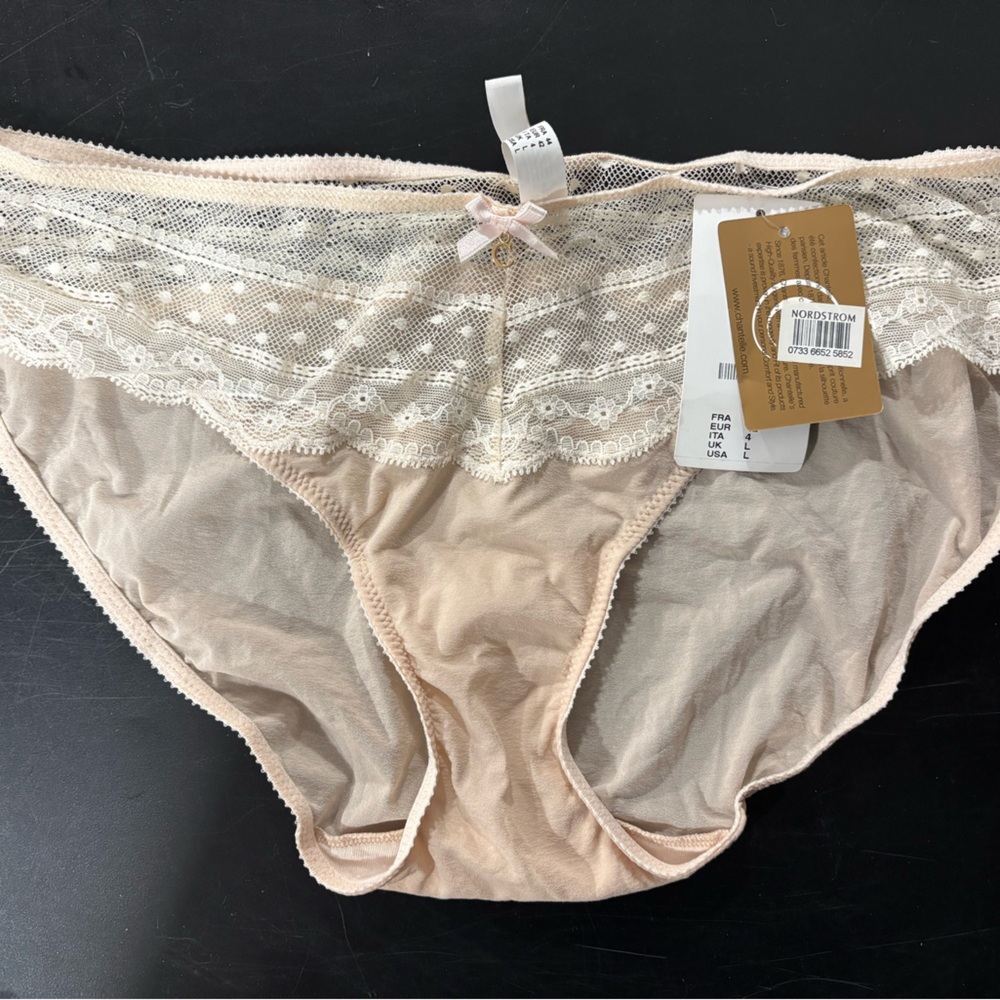 Chantelle Beige L